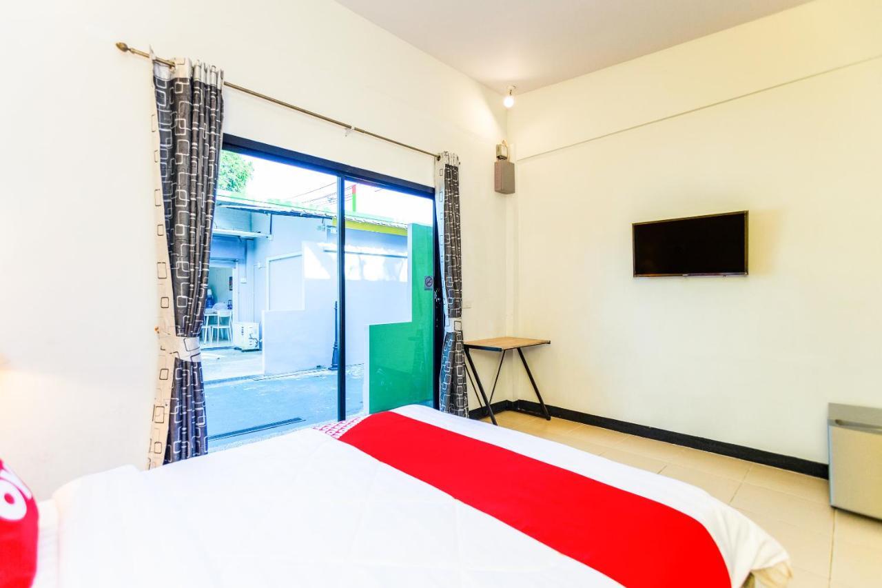 Oyo 450 Rawai Studios Resort Kültér fotó